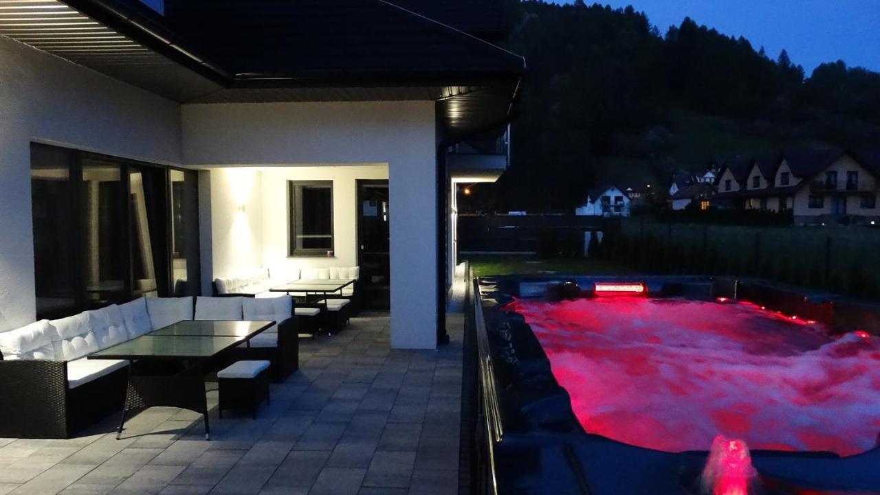 Domino-apartamenty Red Holiday home